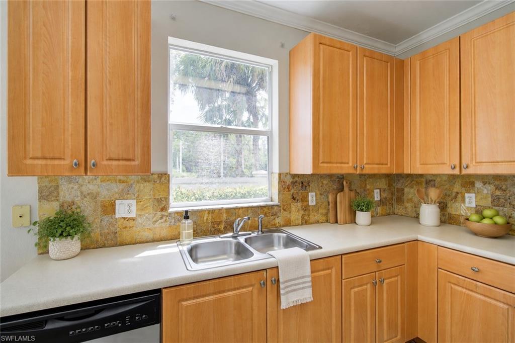 7020 Ambrosia Ln 1108 Property Photo 10