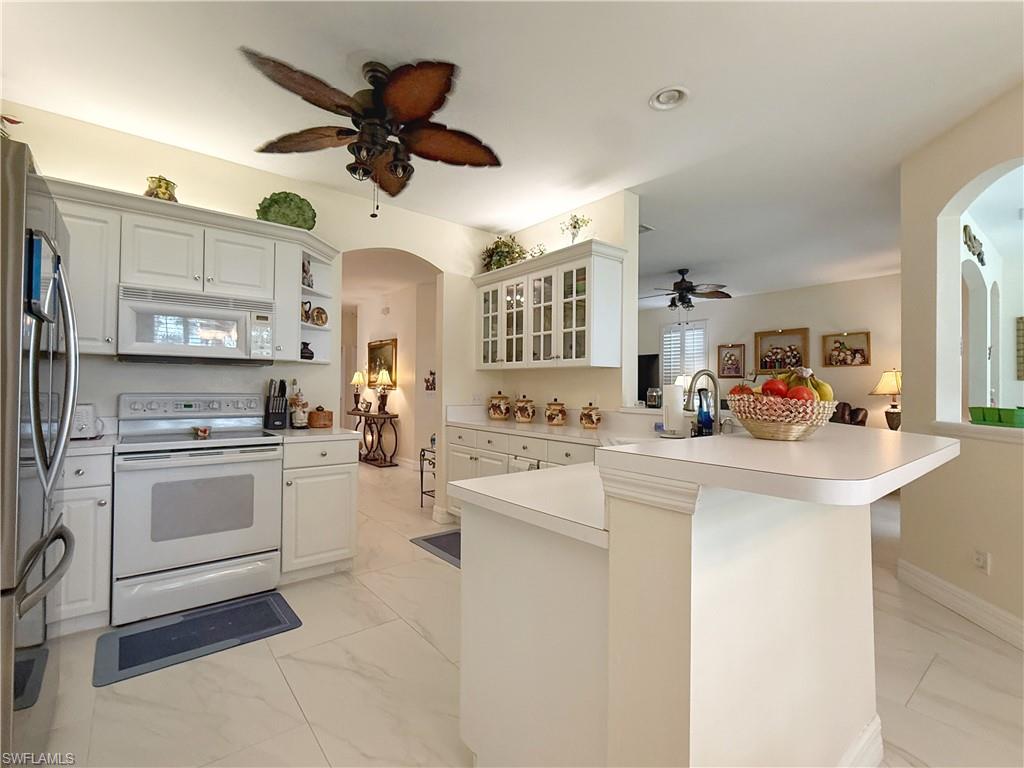 1310 Charleston Square Dr 101 Property Photo 1