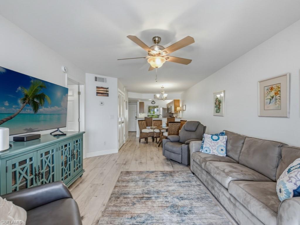 1025 Mainsail Dr 203 Property Photo 3