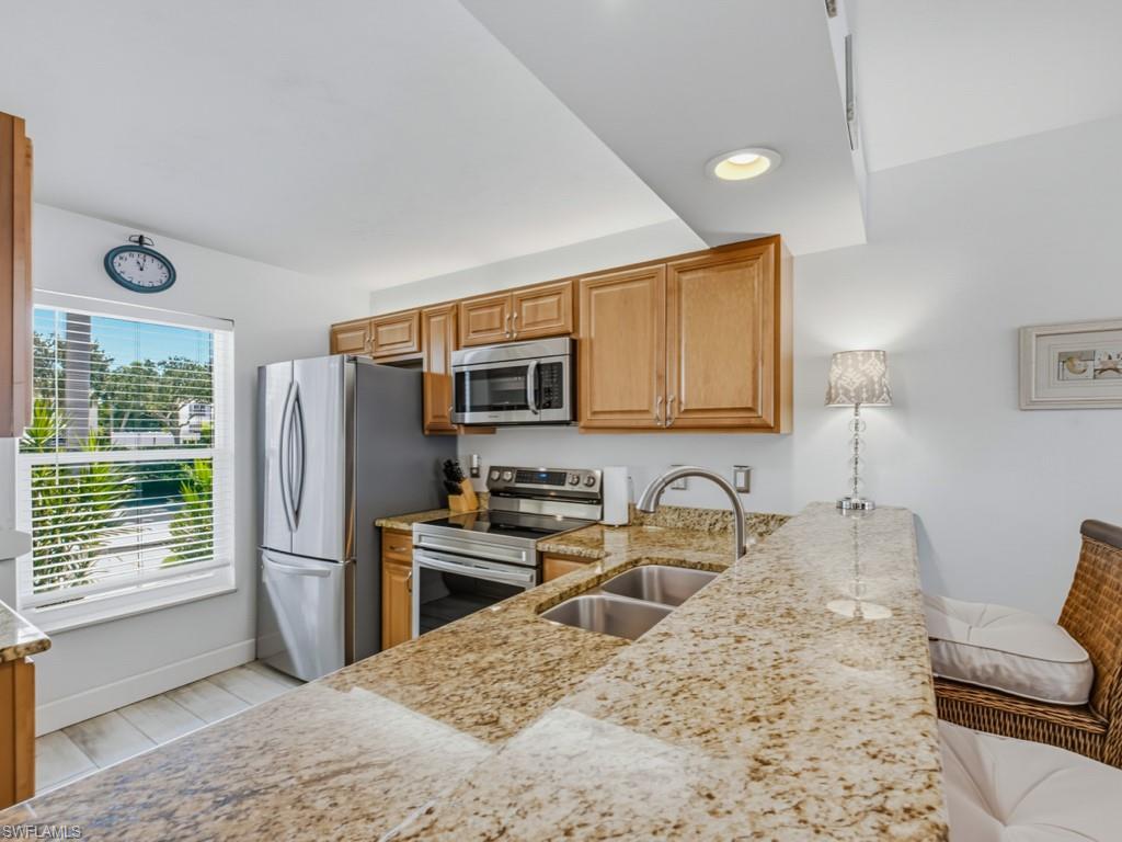 1025 Mainsail Dr 203 Property Photo 5