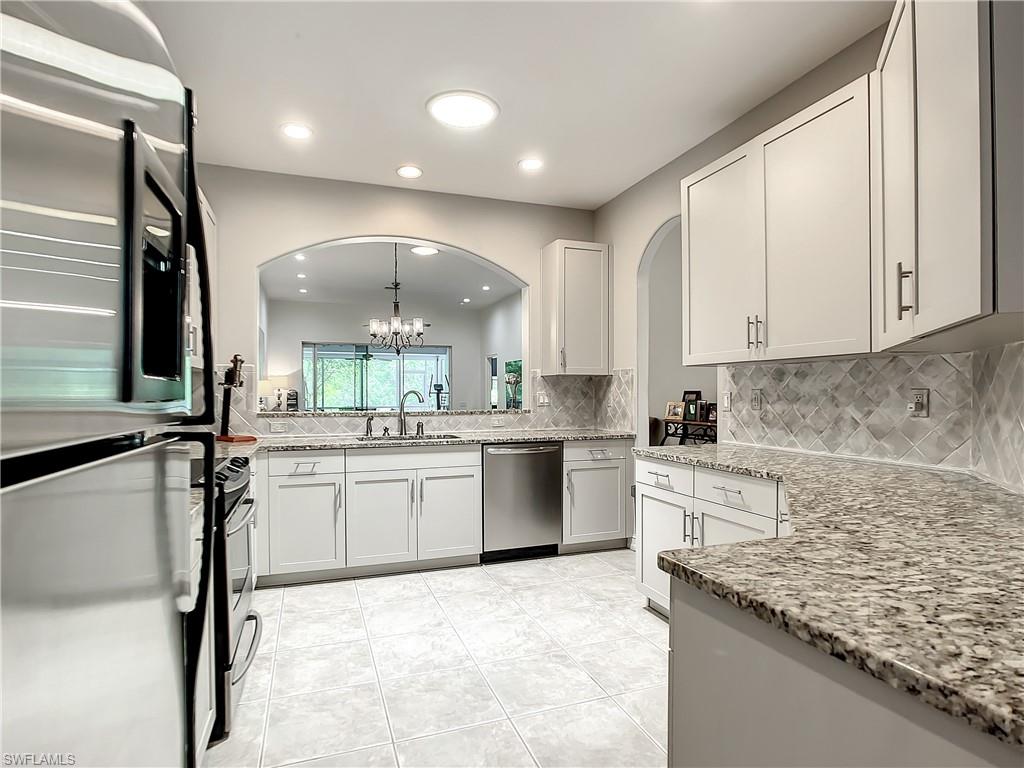 725 Mainsail Pl Property Photo 2