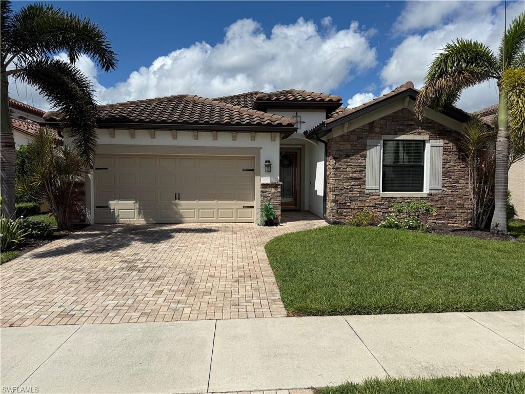 9317 Woodhurst DR Property Photo 1
