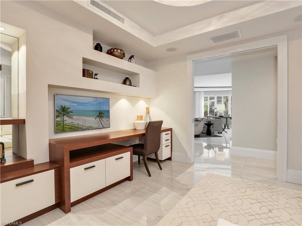 13665 Vanderbilt Dr 301 Property Photo 13