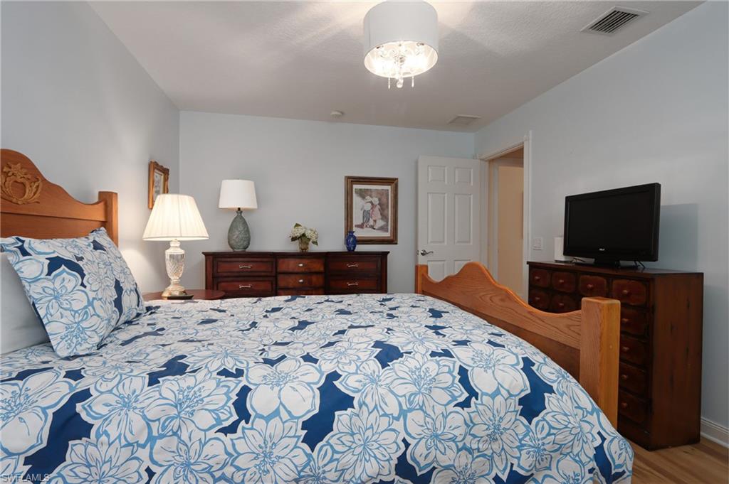 28983 Vermillion Ln Property Photo 9