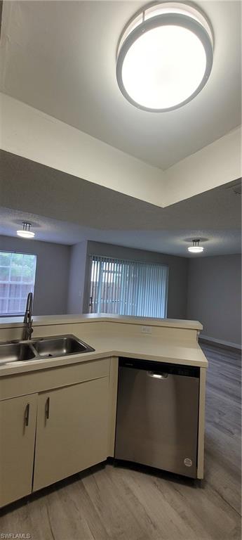 1390 Wildwood Lakes Blvd 8 Property Photo 8