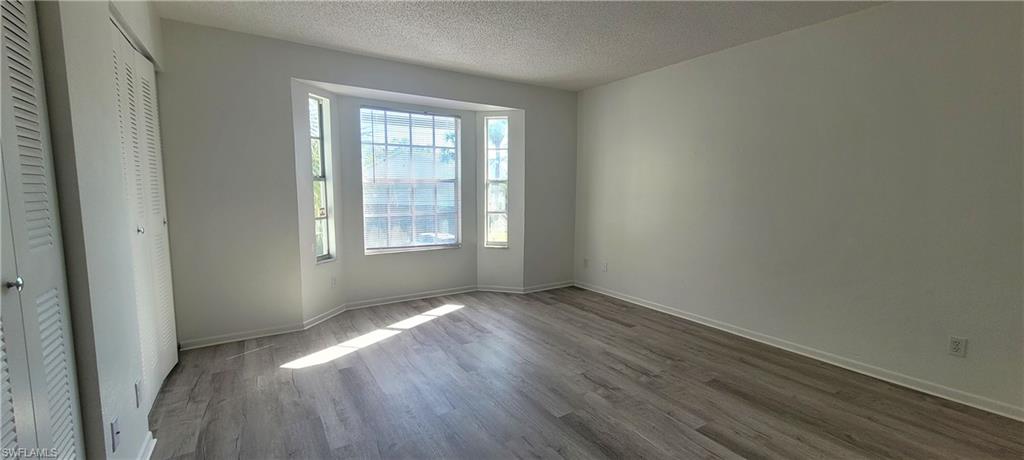 1390 Wildwood Lakes Blvd 8 Property Photo 11
