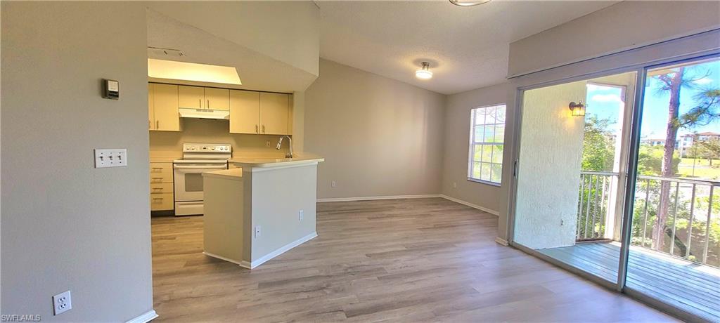 1390 Wildwood Lakes Blvd 8 Property Photo 17
