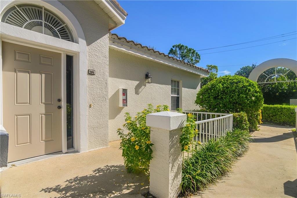 6867 Satinleaf Rd S 201 Property Photo 5