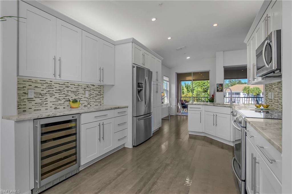 6867 Satinleaf Rd S 201 Property Photo 14
