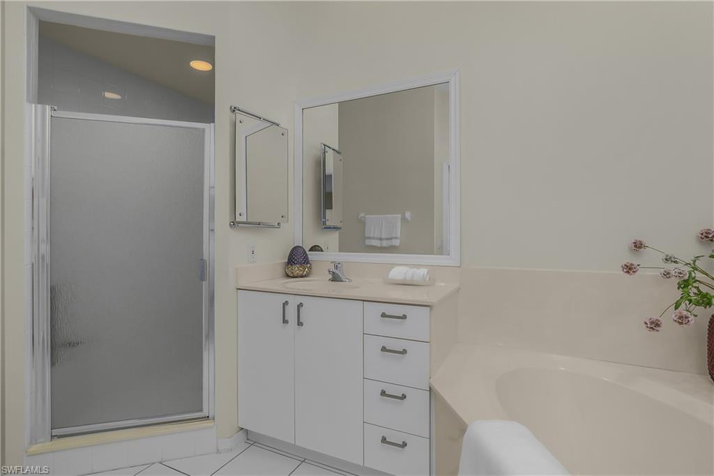 6867 Satinleaf Rd S 201 Property Photo 23