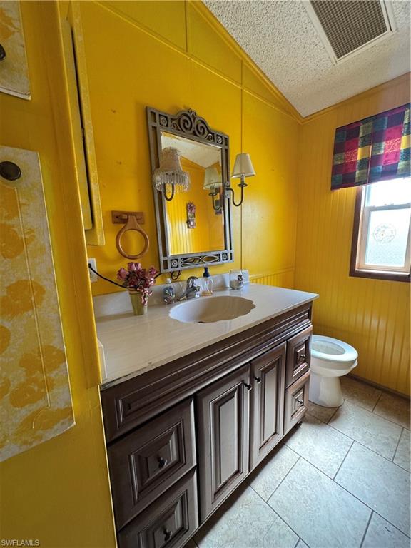 3596 Unique Cir Property Photo 8