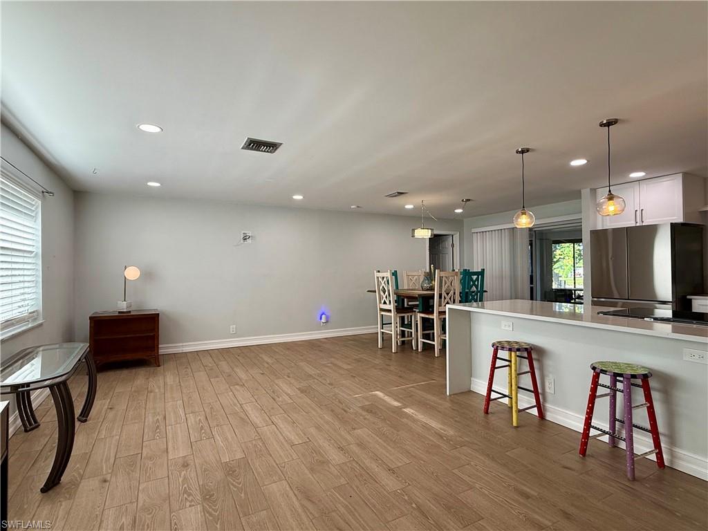 6090 Island Park Ct Sw Property Photo 2