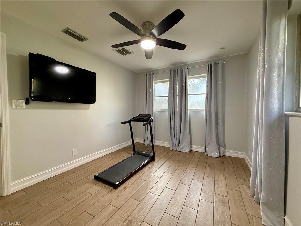 6090 Island Park Ct Sw Property Photo 16