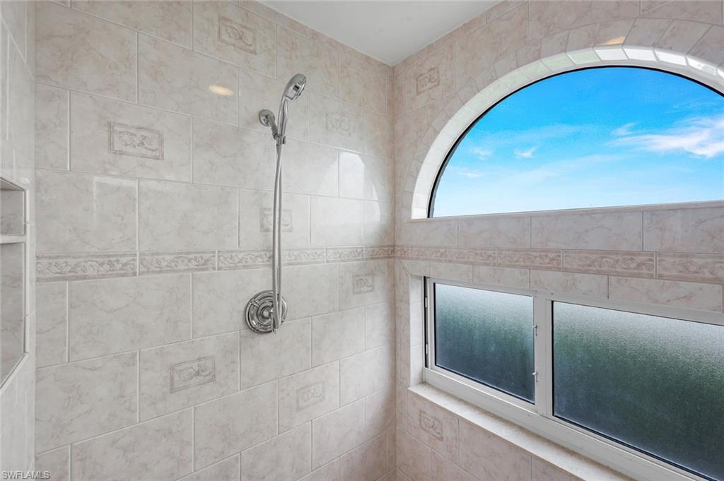 2731 Citrus Lake Dr 101 Property Photo 14