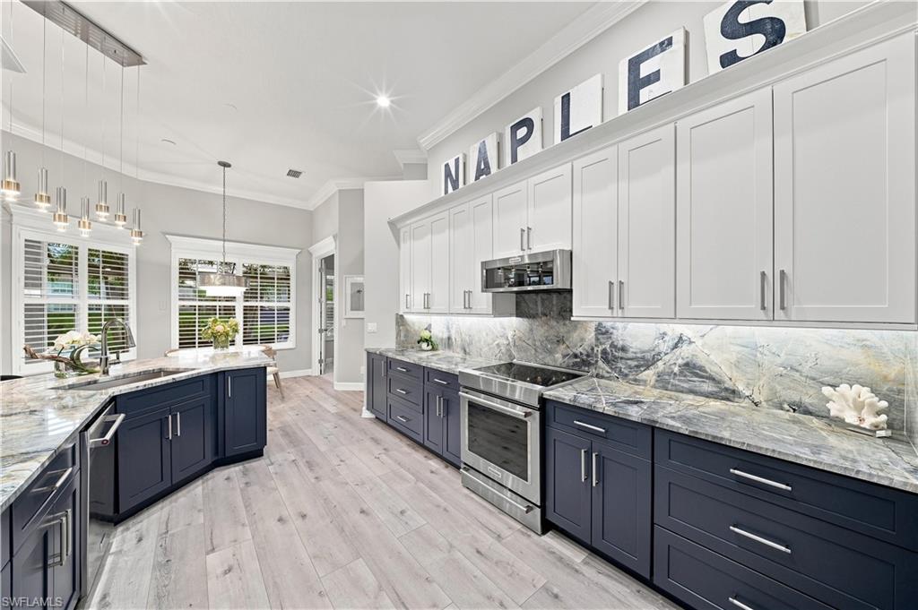 8806 Spinner Cove Ln Property Photo 13