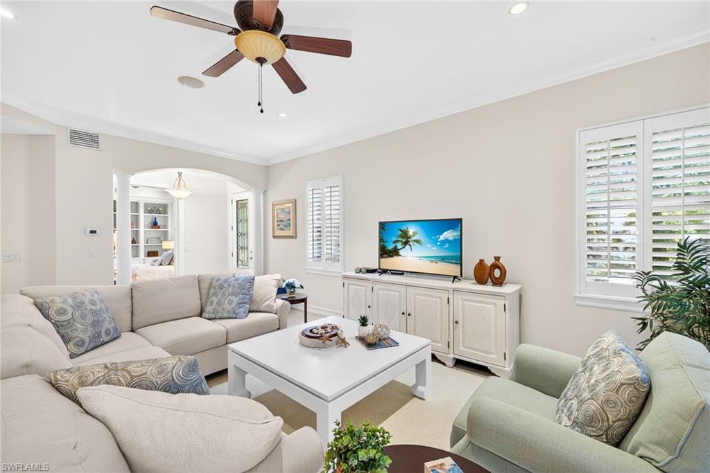2805 Tiburon Blvd E 1-101 Property Photo 3