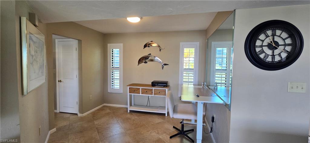 933 Collier Ct C401 Property Photo 14