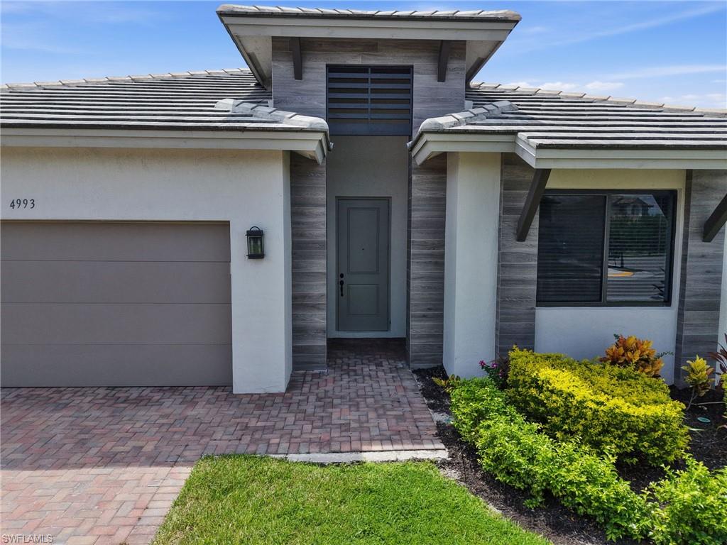 4993 Ofanto Ln Property Photo 3