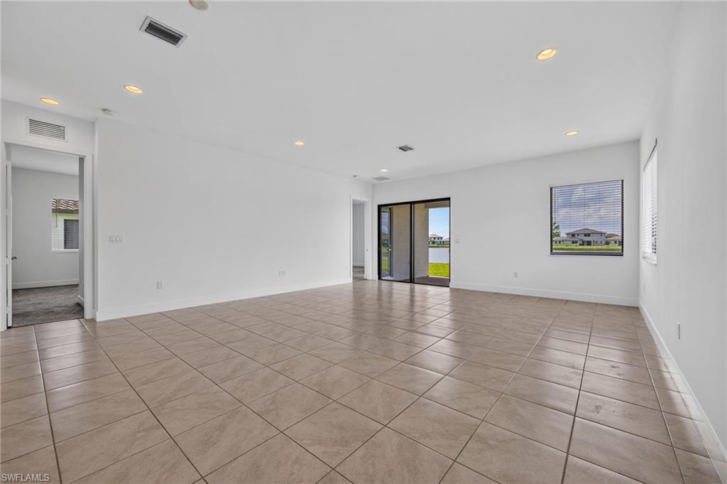 4993 Ofanto Ln Property Photo 12