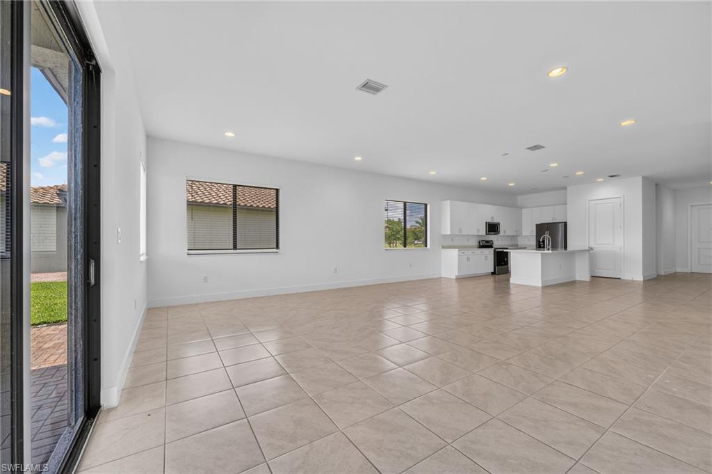 4993 Ofanto Ln Property Photo 13