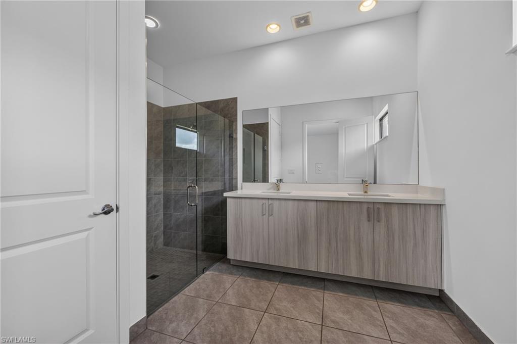 4993 Ofanto Ln Property Photo 17