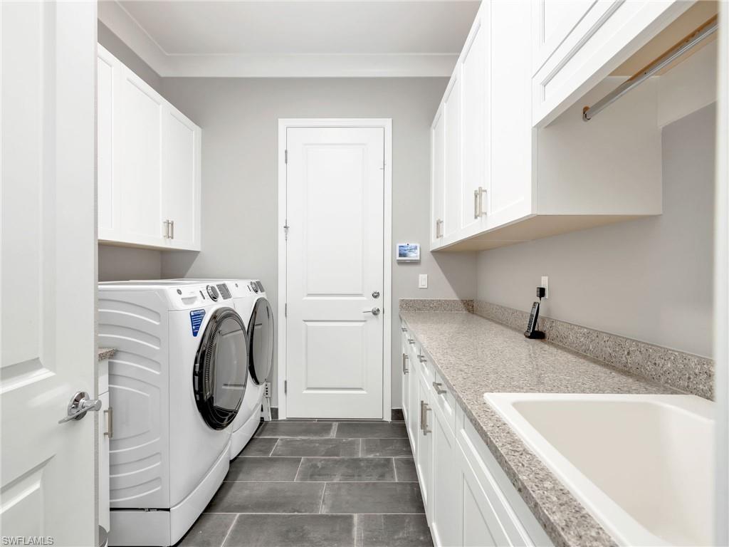 12056 Oleander Ave Property Photo 39