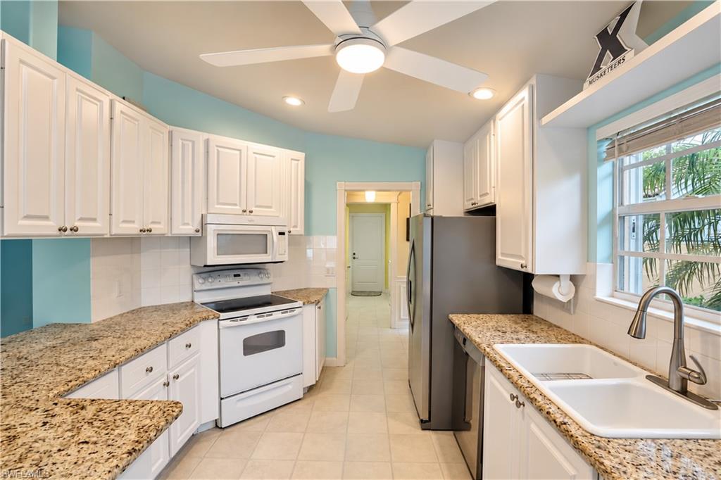 5434 Guadeloupe Way Property Photo 3