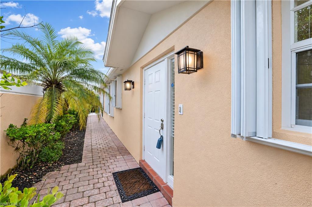 5434 Guadeloupe Way Property Photo 7