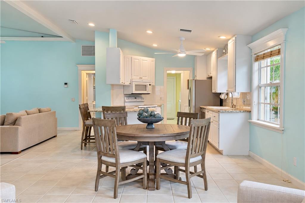 5434 Guadeloupe Way Property Photo 11