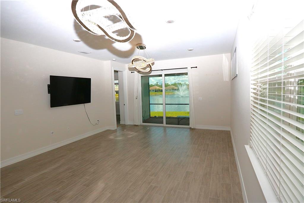1028 Tranquil Brook Dr Property Photo 4