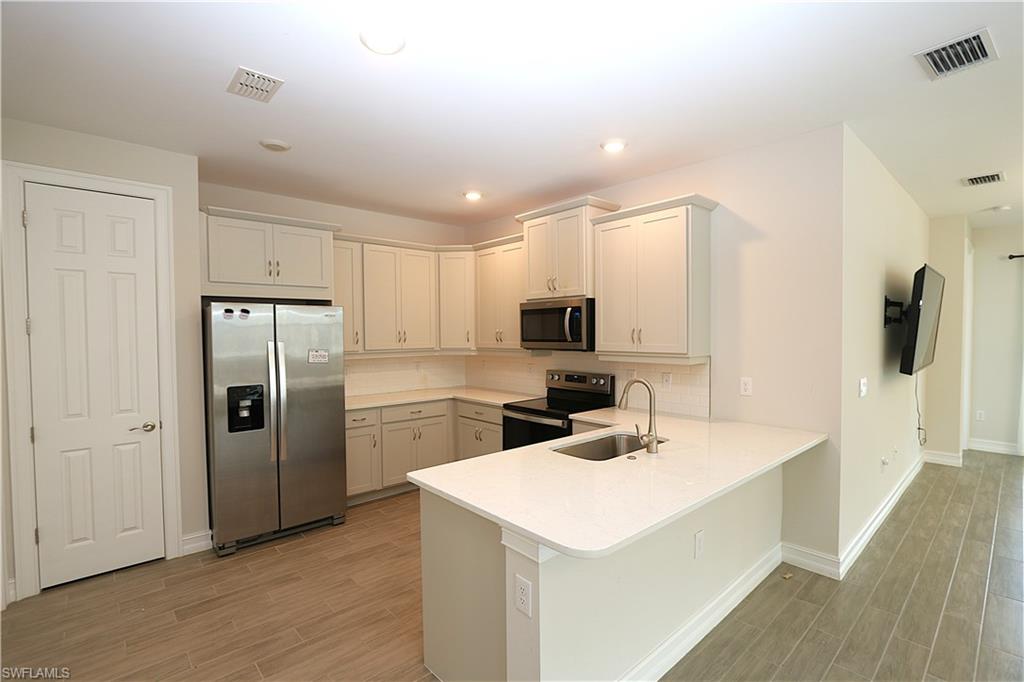 1028 Tranquil Brook Dr Property Photo 8