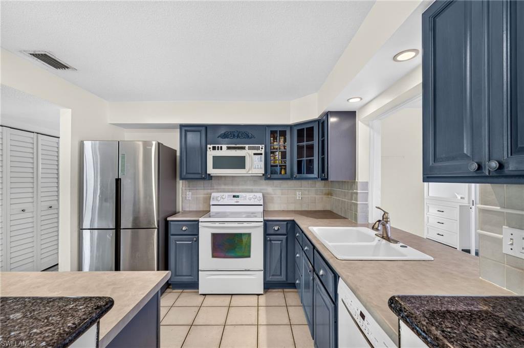 3175 Boca Ciega Dr C5 Property Photo 7