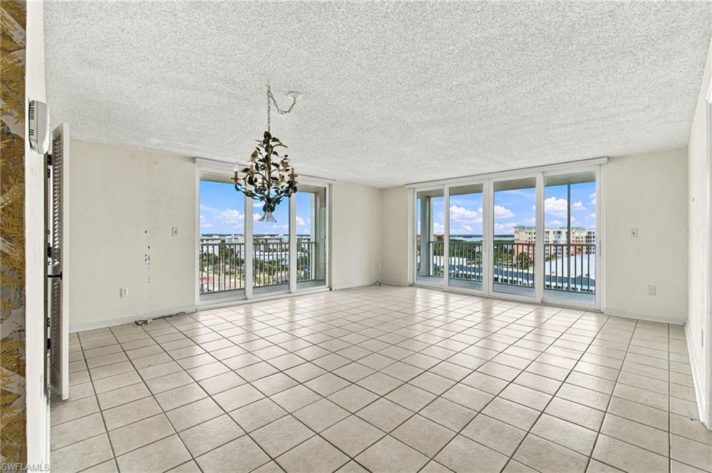 7148 Estero Blvd 823 Property Photo 12