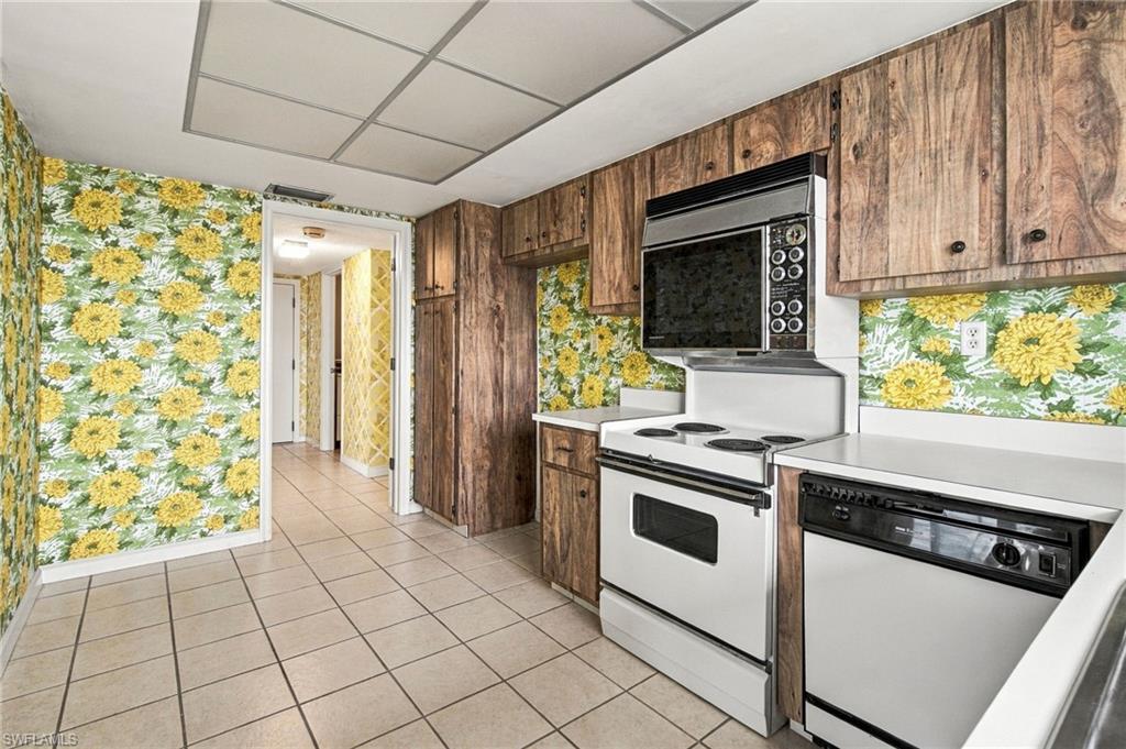 7148 Estero Blvd 823 Property Photo 20