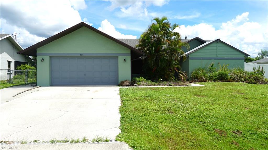 127 12th PL Property Photo 1