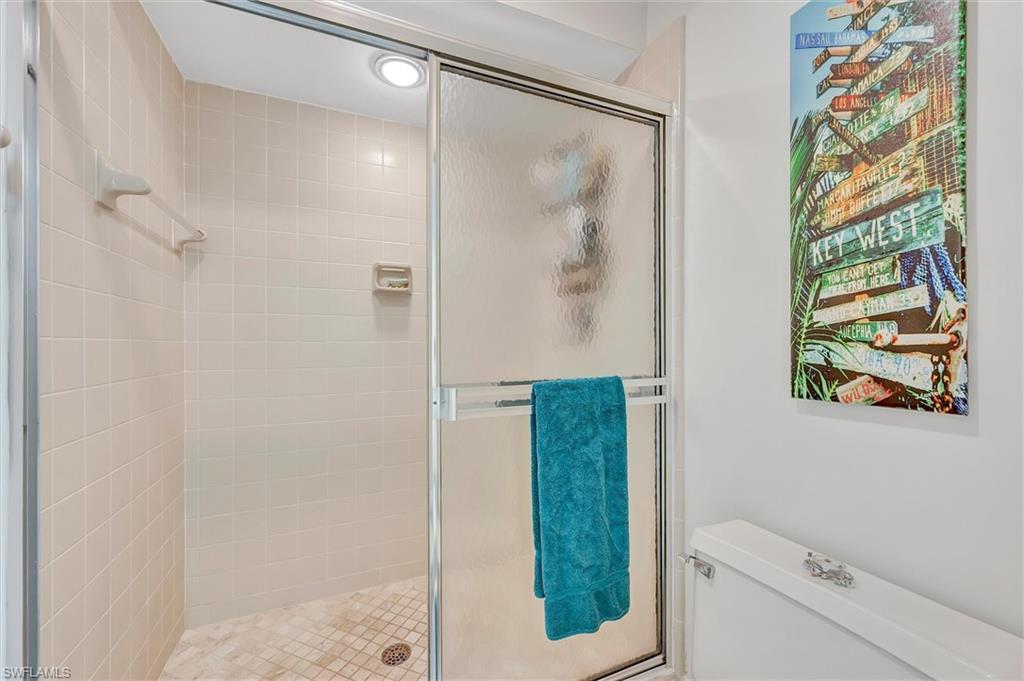 920 Collier Ct C4 Property Photo 27