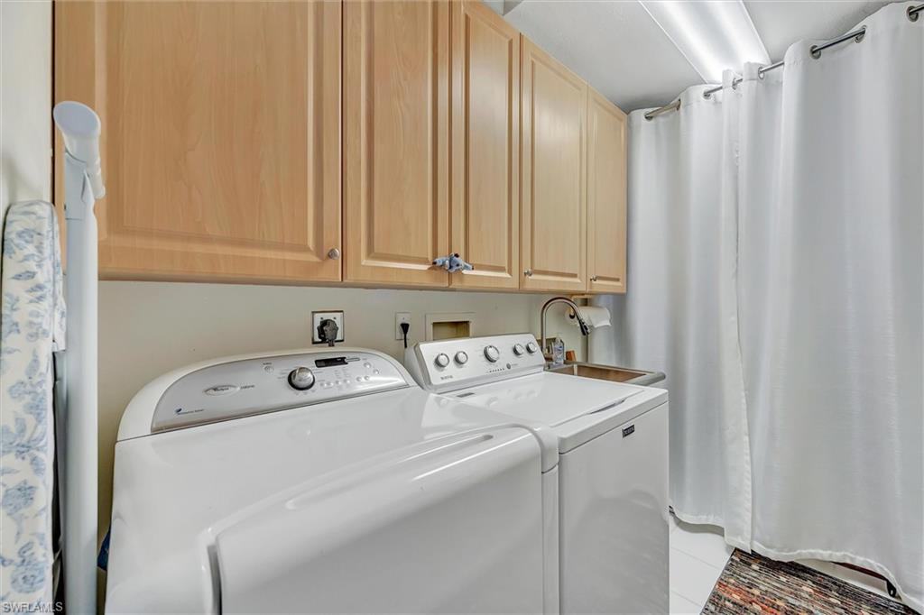 920 Collier Ct C4 Property Photo 32