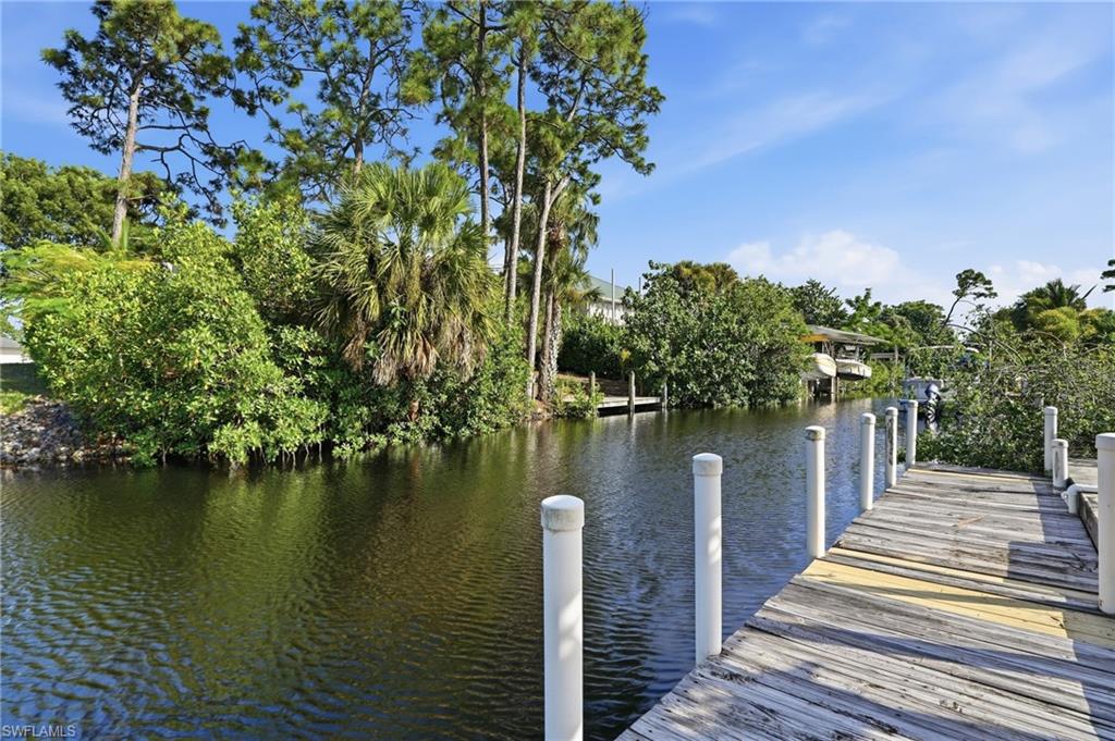 27268 Jolly Roger Ln Property Photo 3