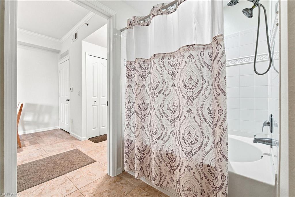 12990 Positano Cir 301 Property Photo 19