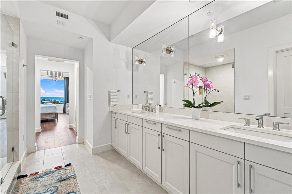 4142 Bay Beach Ln 705 Property Photo 16