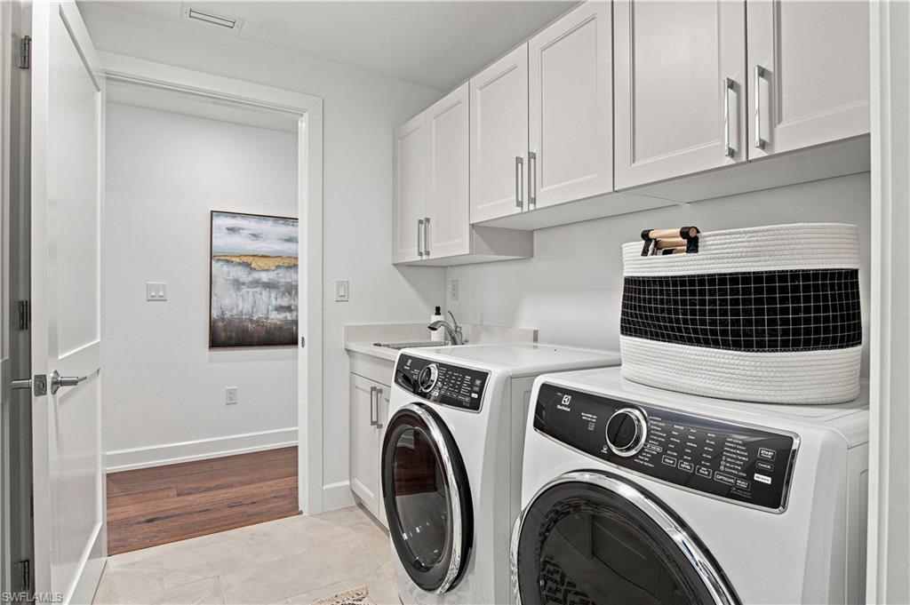 4142 Bay Beach Ln 705 Property Photo 24