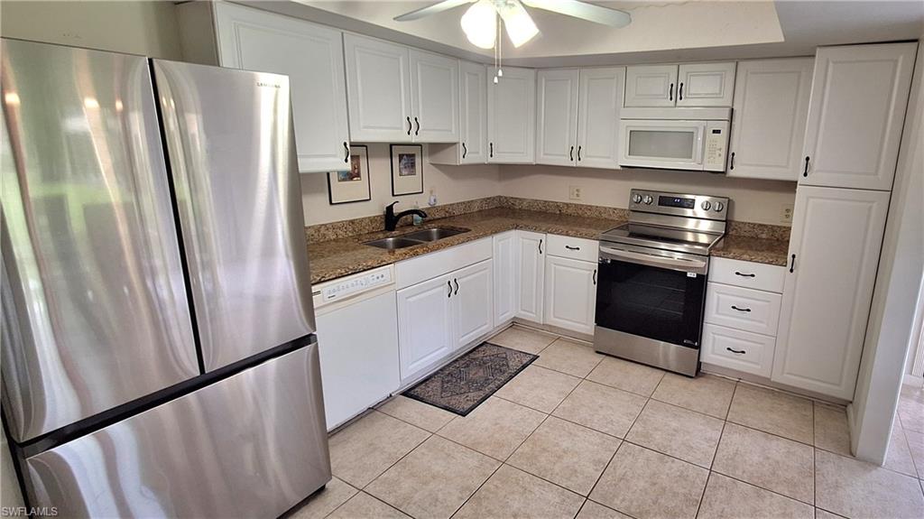 406 Meadowlark Ln A Property Photo 8