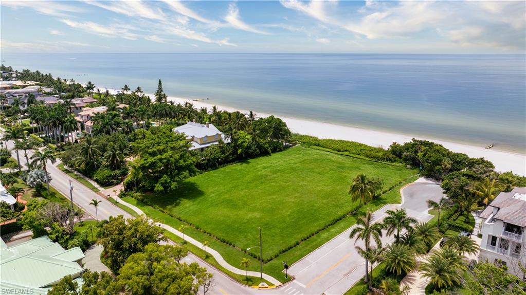 275 Gulf Shore Blvd N Property Photo 4