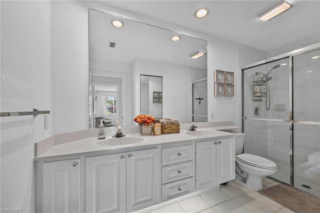 4079 Los Altos Ct E Property Photo 12
