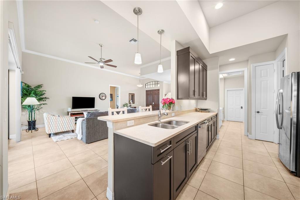1221 Briarwood Ct Property Photo 12