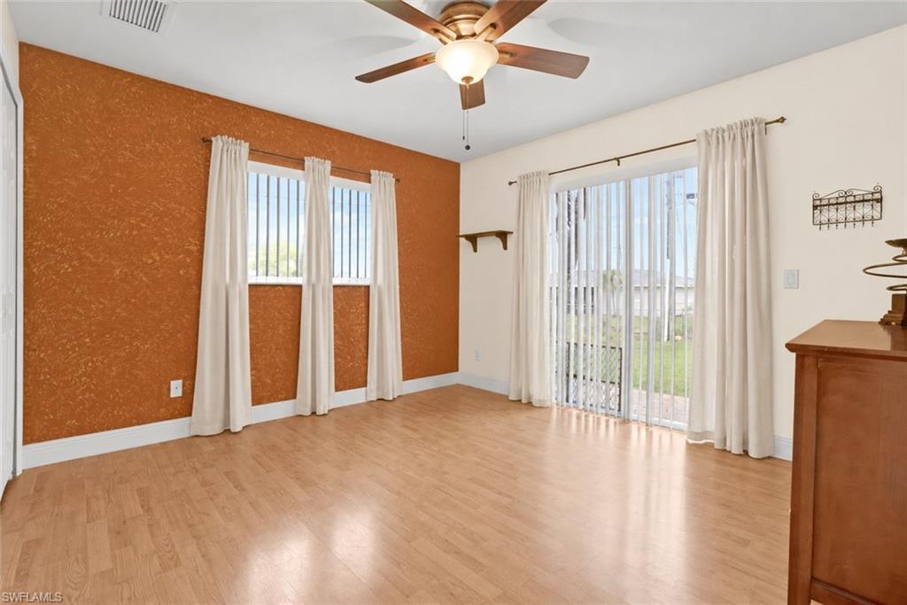 106 11th Ter Property Photo 16