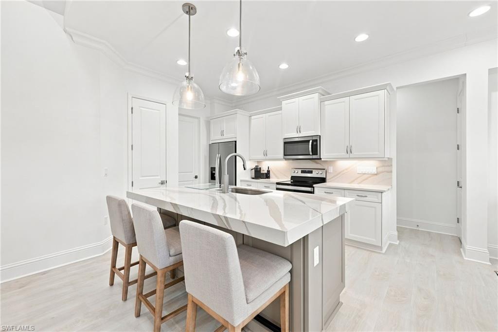 7150 Saona Ct Property Photo 12