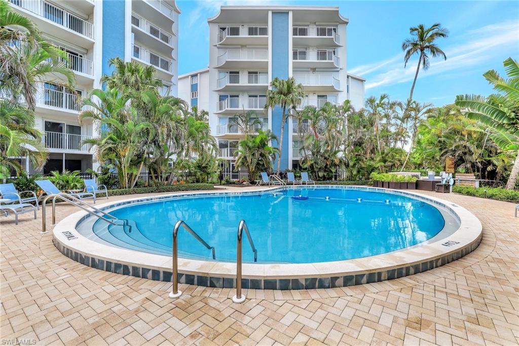 1300 Gulf Shore Blvd N 410 Property Photo 3