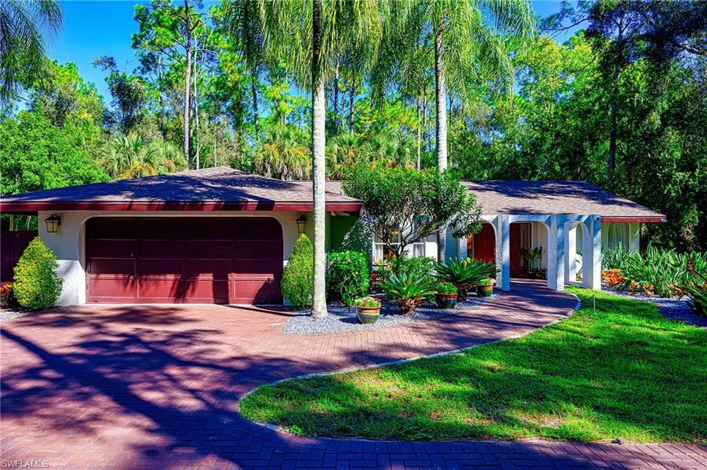 5675 Golden Oaks Ln Property Photo 5