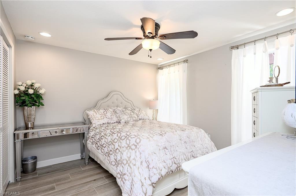 5675 Golden Oaks Ln Property Photo 12